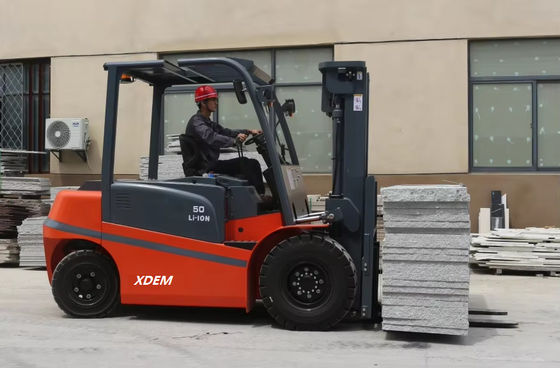 5 ตัน 6t แบตเตอรี่ลิเดียม ไฟฟ้า counterbalance โฟร์คลิฟท์