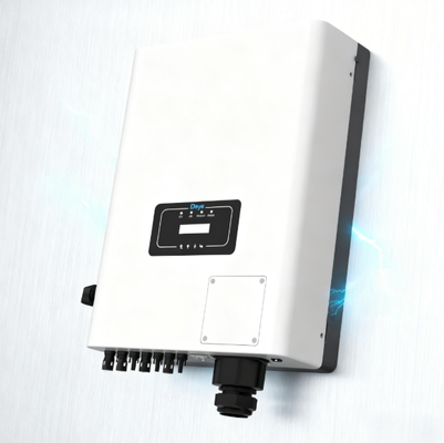 Inverter แสงอาทิตย์ ขอบกลมและล็อคที่ปลอดภัย ออกแบบการแปลงพลังงานที่ประหยัดสําหรับการติดตั้งแสงอาทิตย์ขนาดใหญ่ อุปกรณ์ Inverter PV