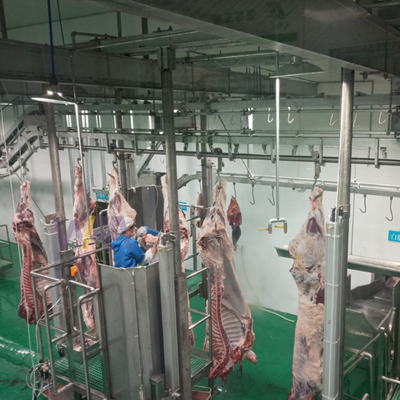อุปกรณ์การสังหาร สแตนเลส PLC การควบคุม การส่งอัตโนมัติ สายสังหารสําหรับการแปรรูปเนื้อสัตว์ที่มีประสิทธิภาพ CE รับรอง
